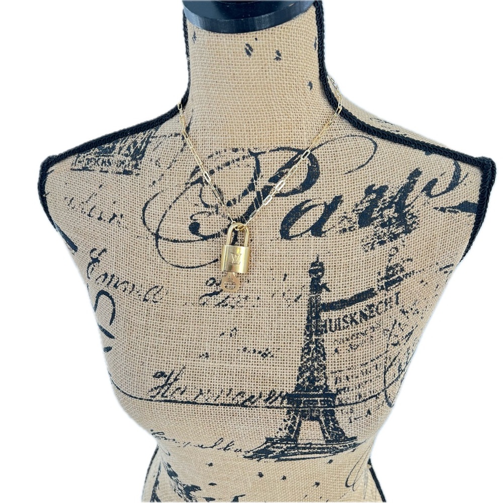 Louis Vuitton Lock & Key #315 on Giani Bernini Paperclip Link 18" Chain Necklace - Picture 17 of 17